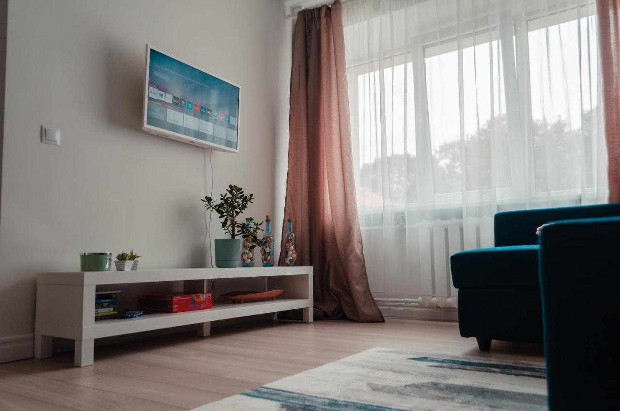 발미에라 Rigas Ielas Apartamenti 1 아파트 외부 사진